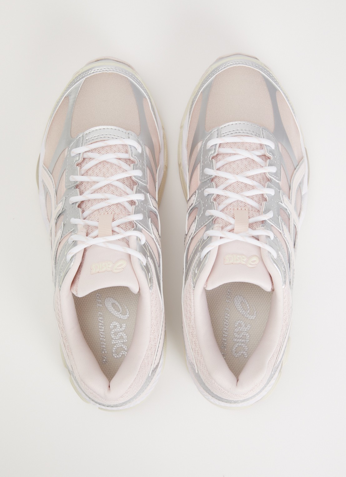 ASICS Gel-cumulus 16 sneaker met metallic details  - detail 2 lichtroze