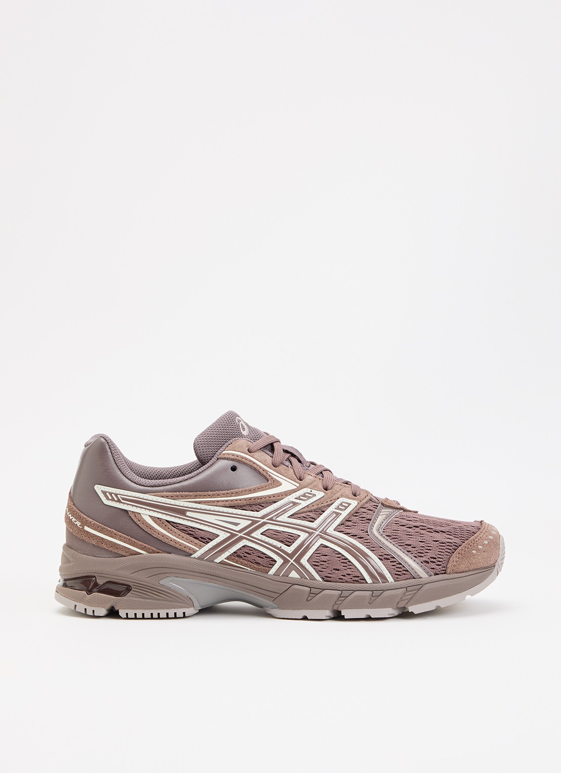 ASICS Gel-DS Trainer 14 sneaker met mesh details - voorkant taupe