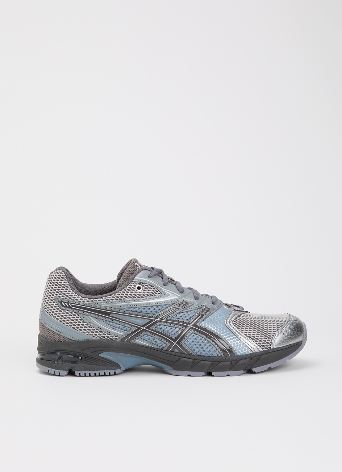 ASICS Gel-DS Trainer 14 sneaker met mesh details - voorkant grijs