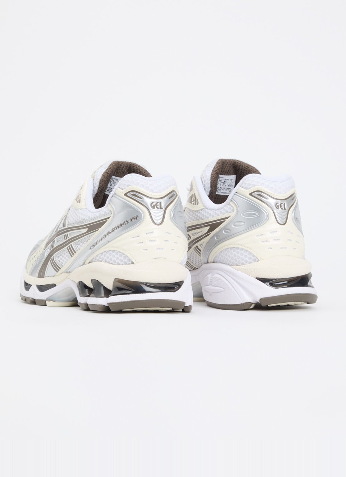 ASICS Gel-Kayano 14 sneaker met mesh en metallic details  - achterkant wit