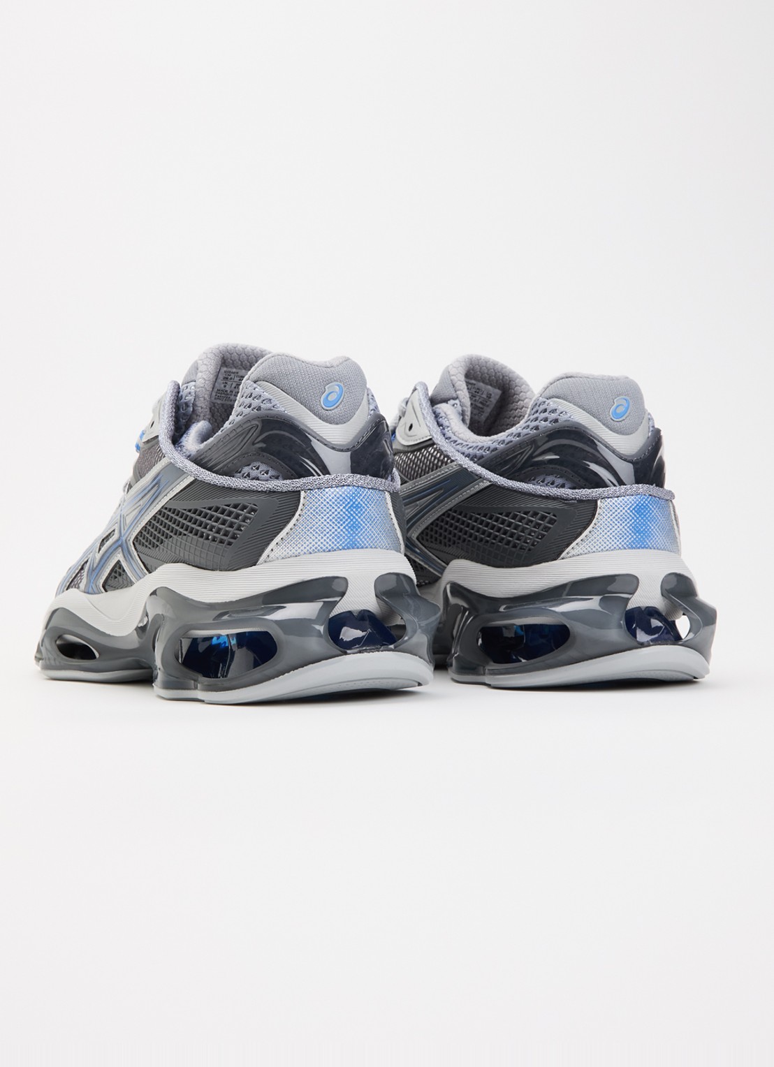 ASICS Gel-Kinetic 2.0 sneaker met mesh details en metallic finish - achterkant 5 zilver