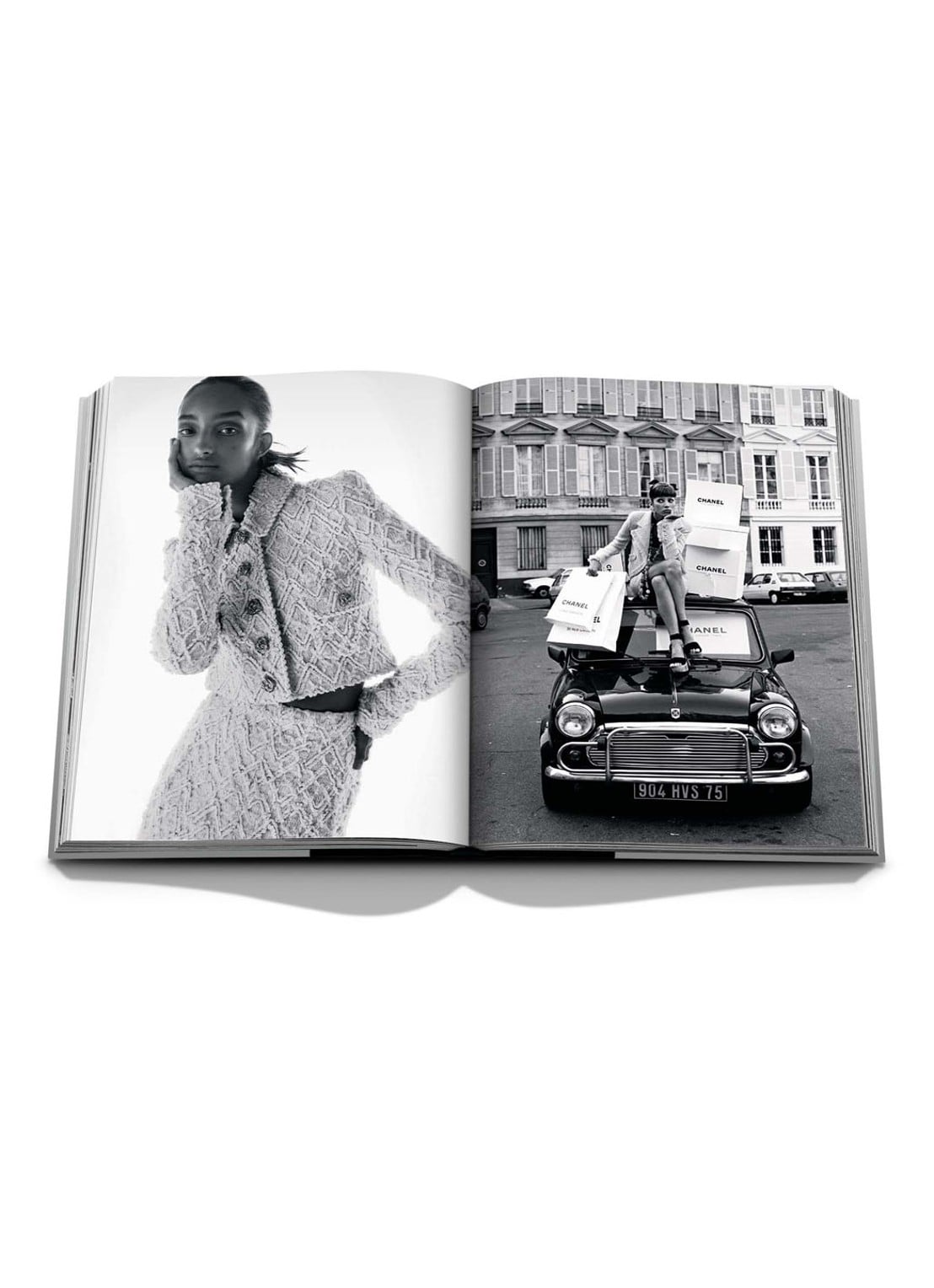 Assouline Chanel 3-Book Slipcase (New Edition) - voorkant 7 grijs