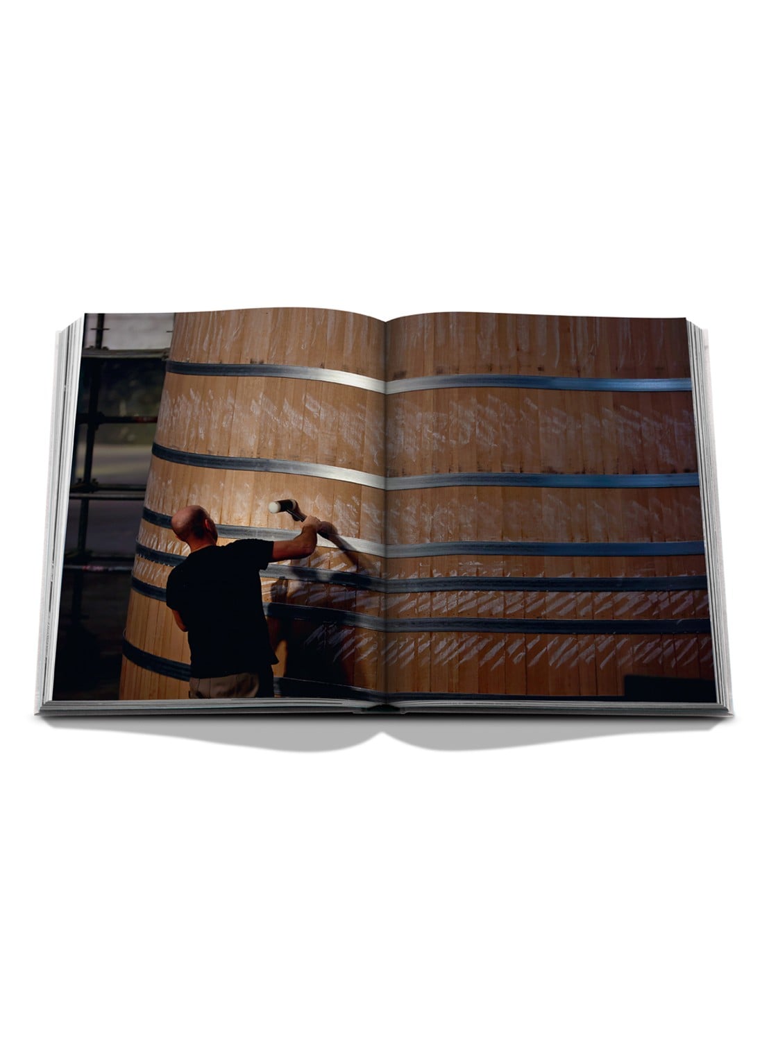 Assouline Oak, Wine & Spirits: A Tale of Alchemy - detail 3 multicolor