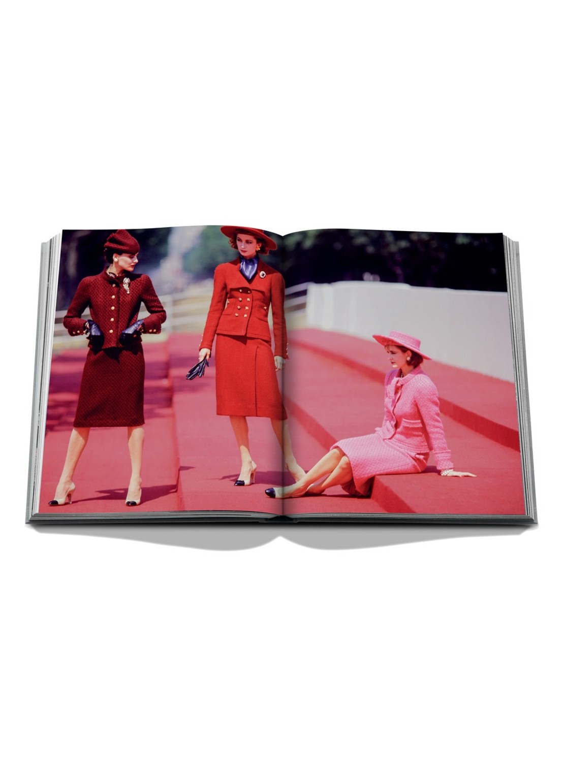 Assouline The Book of Iconic Shoes (Fashionphile) - detail 5 grijs