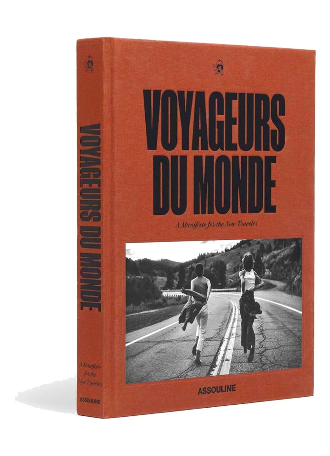 Assouline Voyageurs Du Monde: Manifesto for the New Traveler - voorkant oranje
