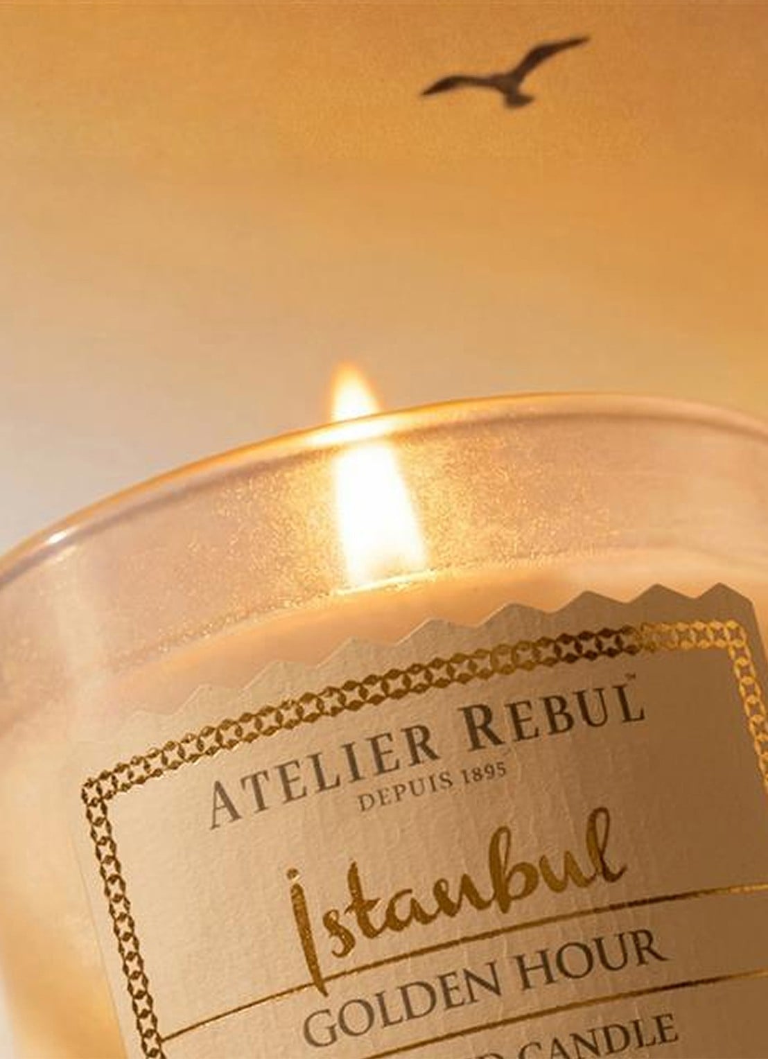 Atelier Rebul Istanbul Golden Hour geurkaars 210 gram - detail 3 vanillegeel