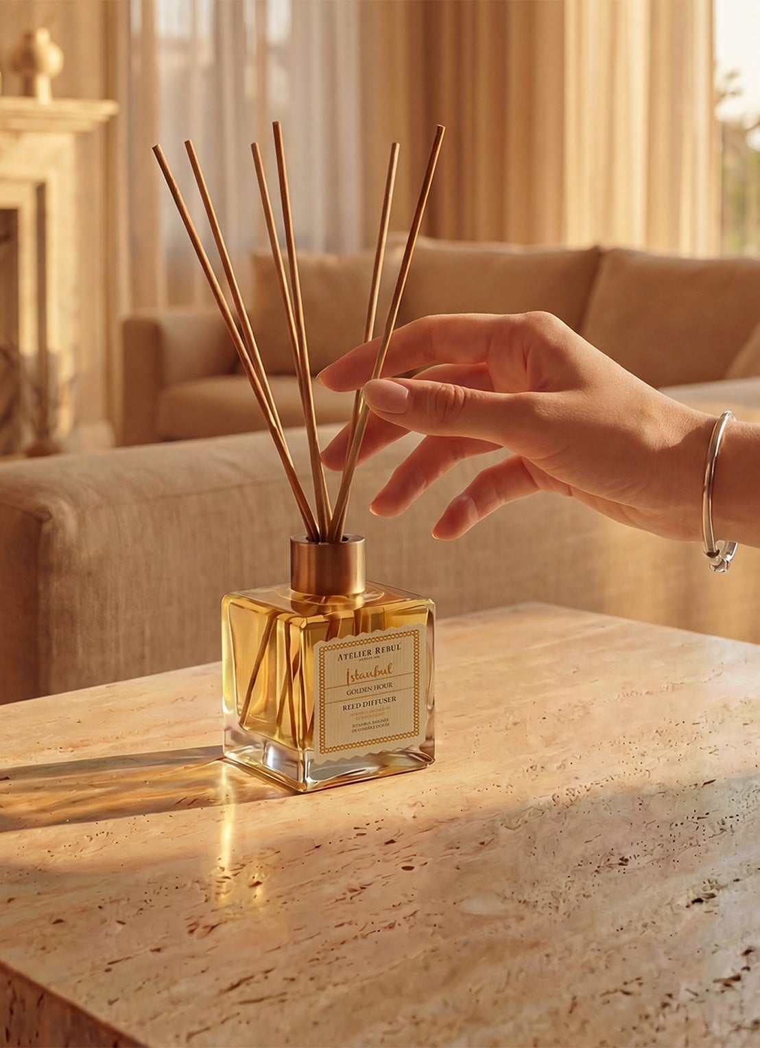 Atelier Rebul Istanbul Golden Hour geurstokjes 120 ml - detail vanillegeel