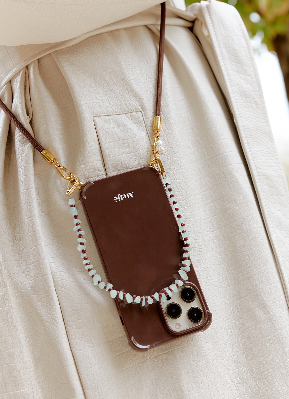 Ateljé Terra crossbody telefoonkoord - voorkant 3 donkerbruin