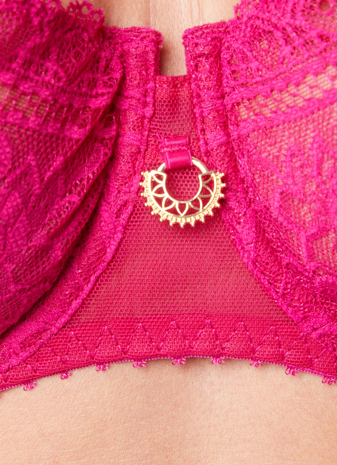 Aubade Ivresse Baroque balconette bh van kant - detail 5 fuchsia