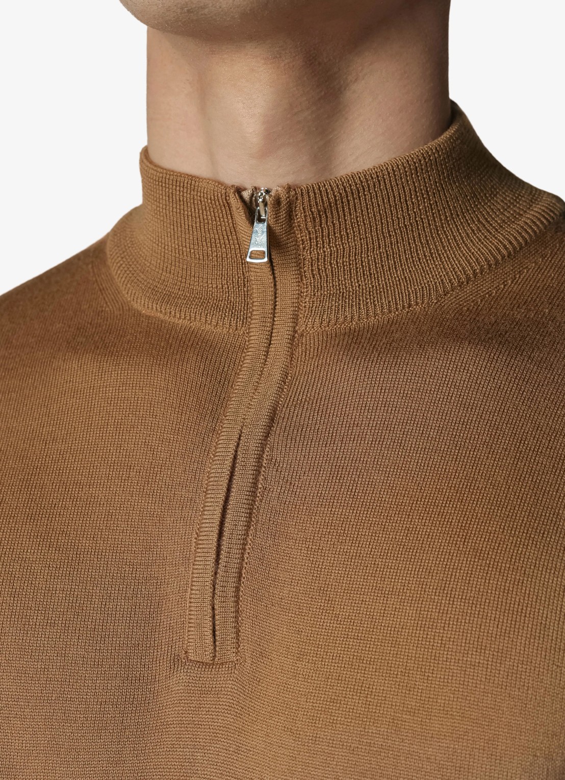 Aurélien Fijngebreide trui van merino wol met halve rits - detail 2 caramel-261