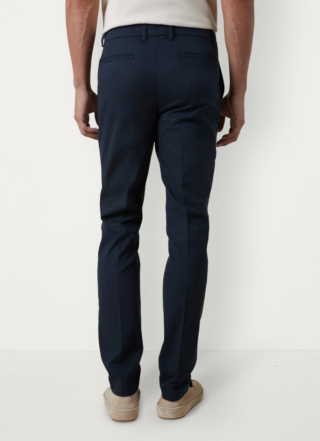 Aurélien Metropolitan straight fit pantalon met steekzakken - achterkant 9 navy-410