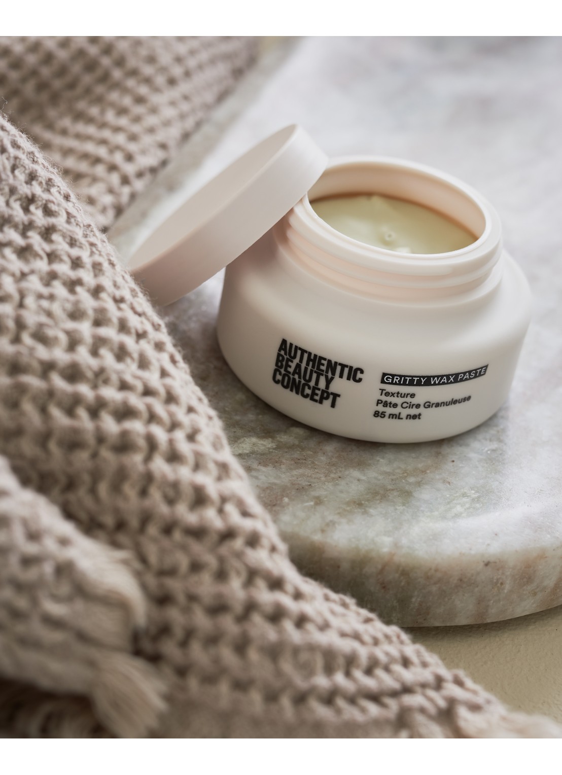 Authentic Beauty Concept  Gritty Wax Paste - haarwax - detail 4 undefined