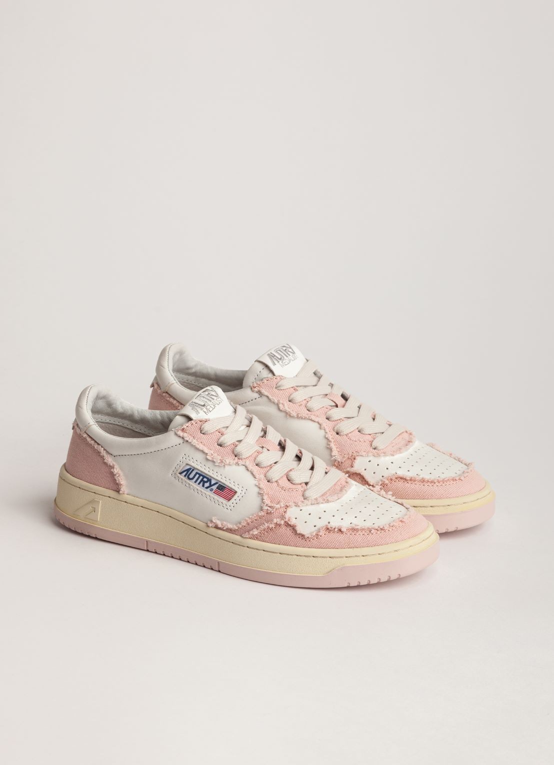 Autry Medalist Low Canvas sneaker van leer - detail 5 roze