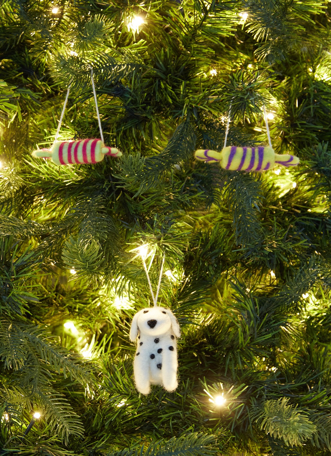 Aveva Dalmatiër kersthanger 9 cm  - voorkant 3 wit