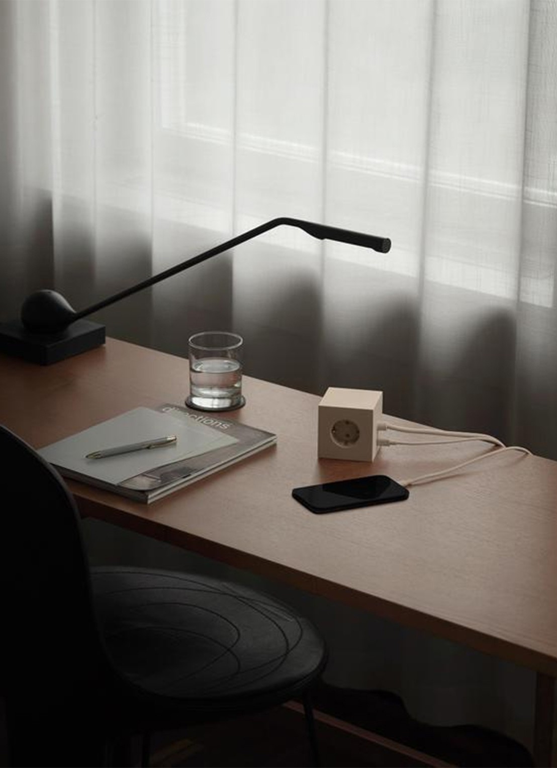 Avolt USB-C to USB-C kabel 100W - 2 meter - voorkant 3 zand