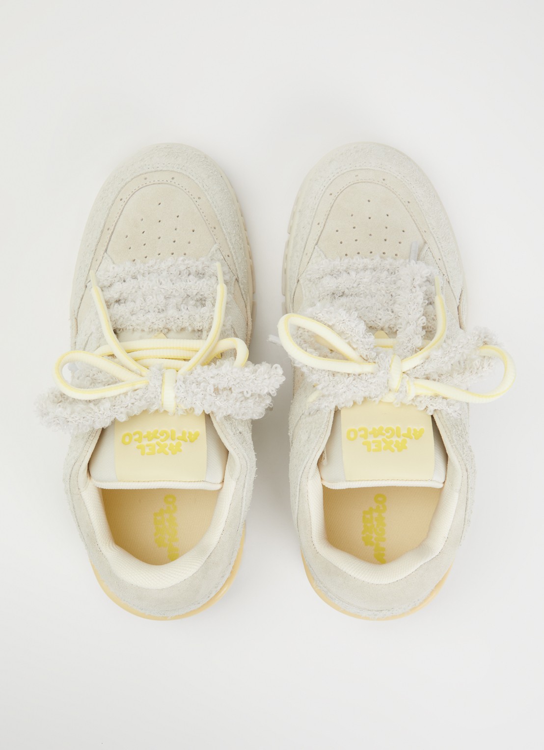 Axel Arigato Area Lo Label sneaker van suède - detail 3 beige