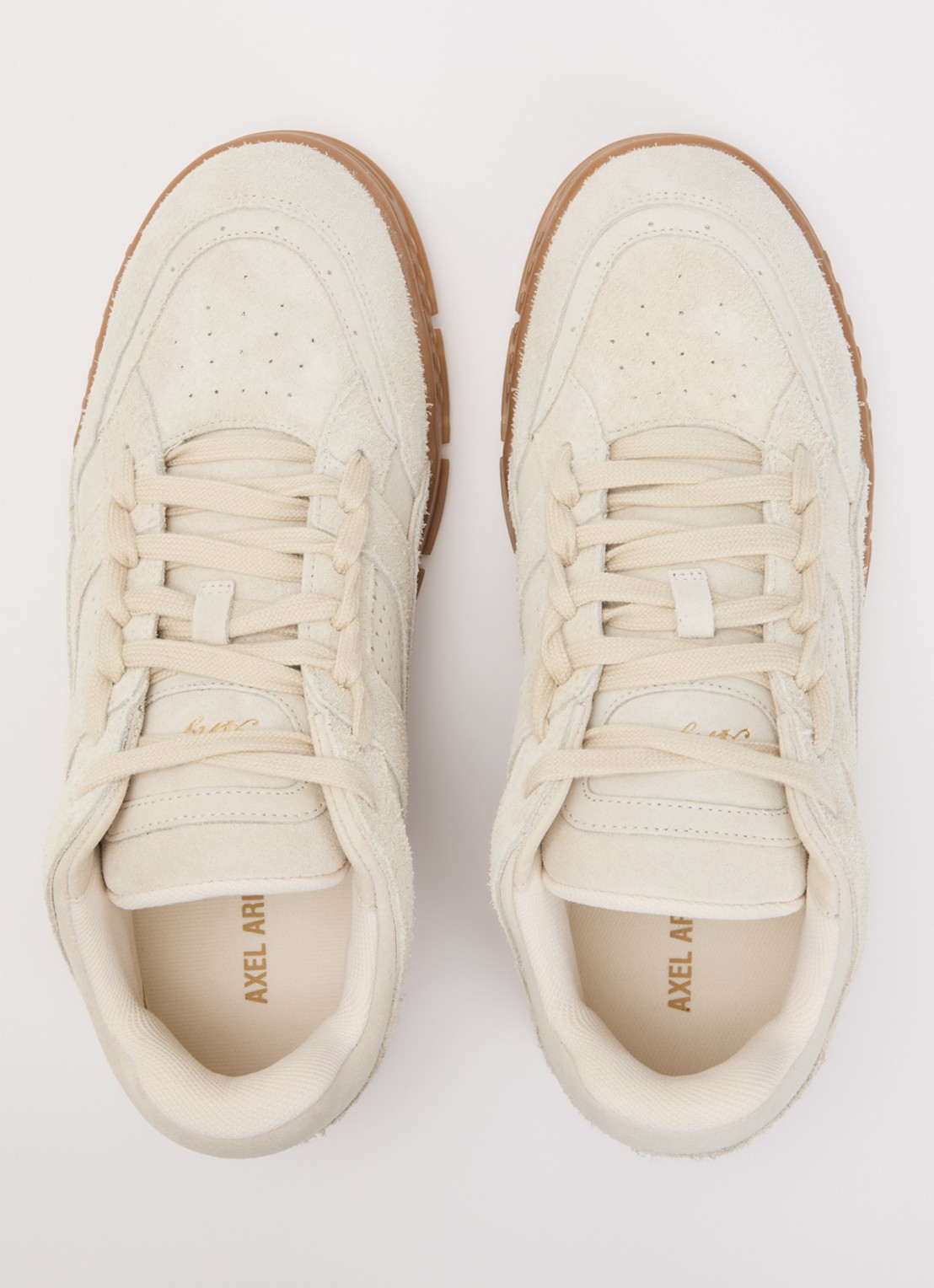 Axel Arigato Area Lo sneaker van suéde met logo  - detail 4 gebroken wit