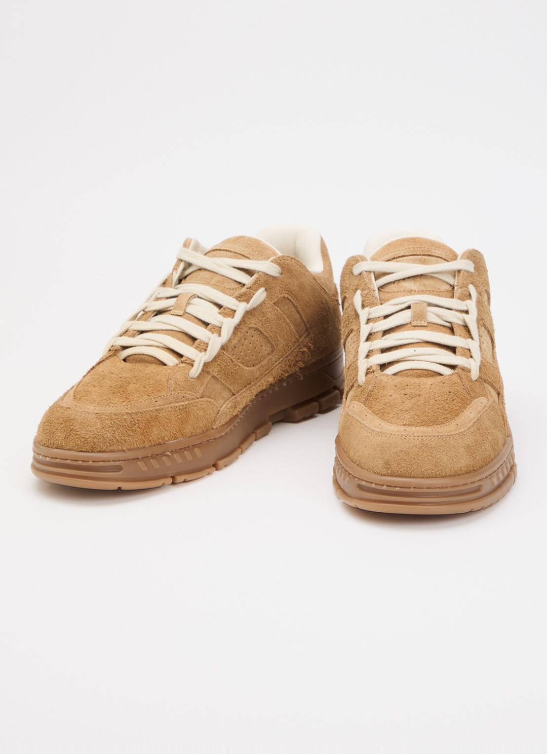 Axel Arigato Area Lo sneaker van suéde met logo  - detail camel