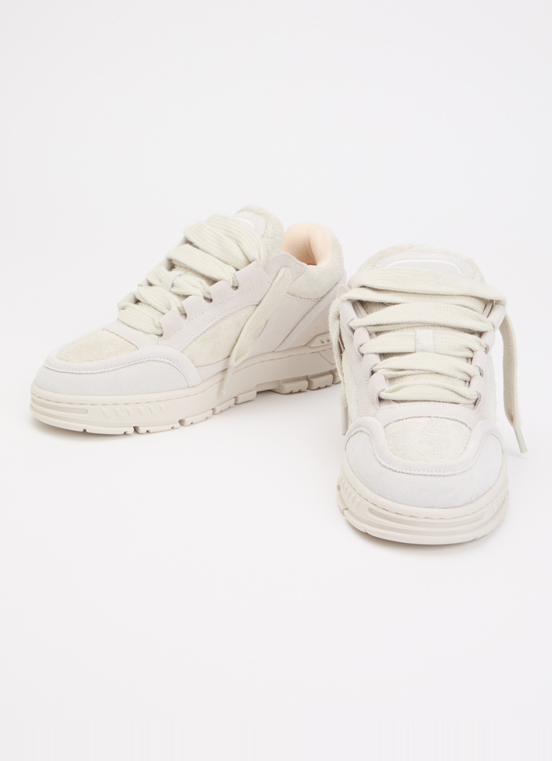 Axel Arigato Area Loop sneaker van suède - detail 3 beige