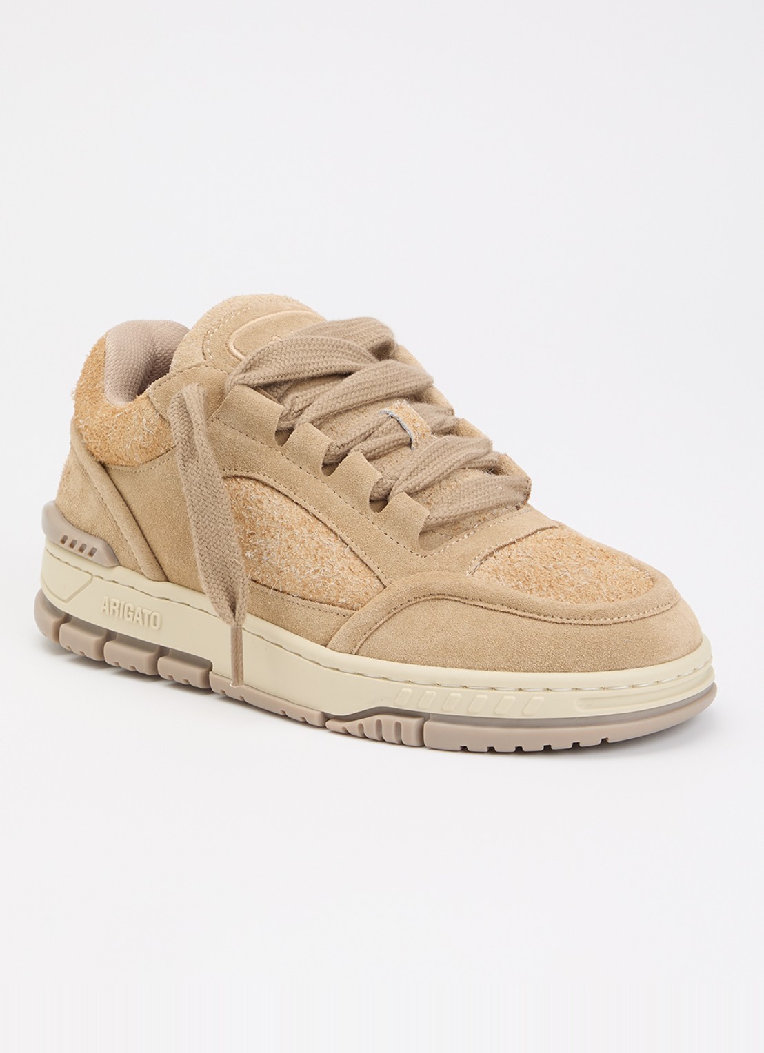 Axel Arigato Area Loop sneaker van suède - voorkant 5 beige