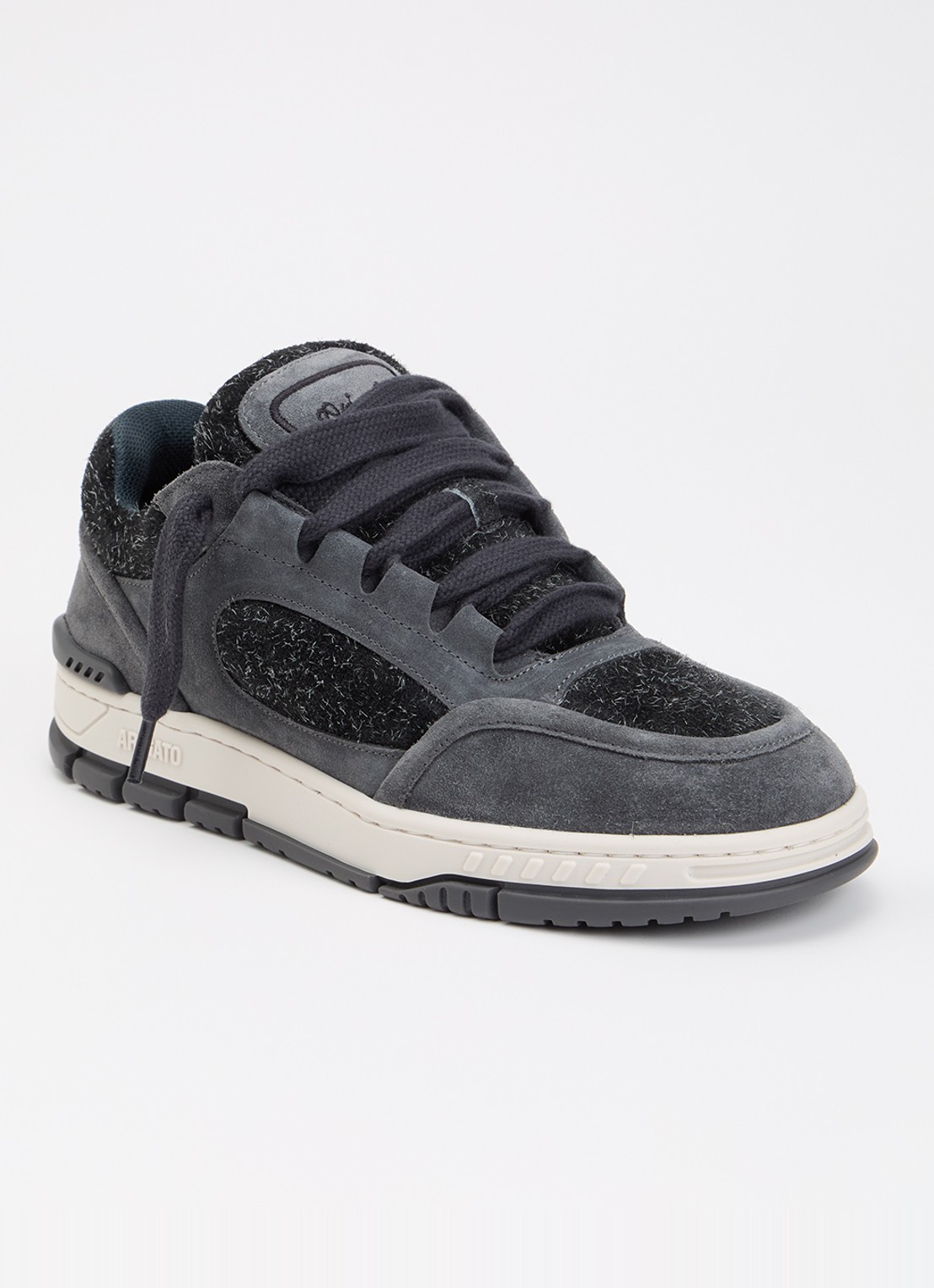 Axel Arigato Area Loop sneaker van suède - voorkant antraciet