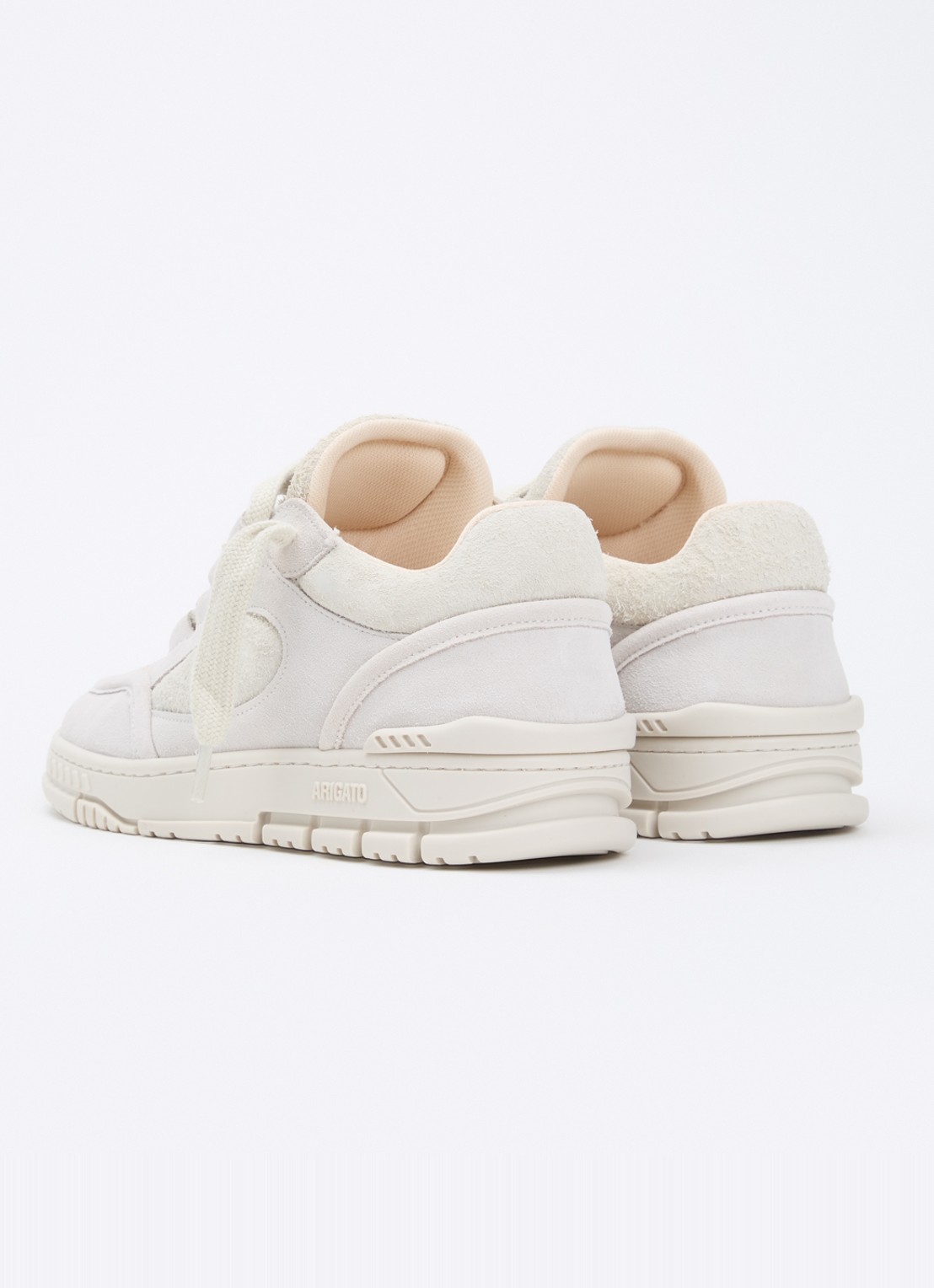 Axel Arigato Area Loop sneaker van suède - achterkant gebroken wit