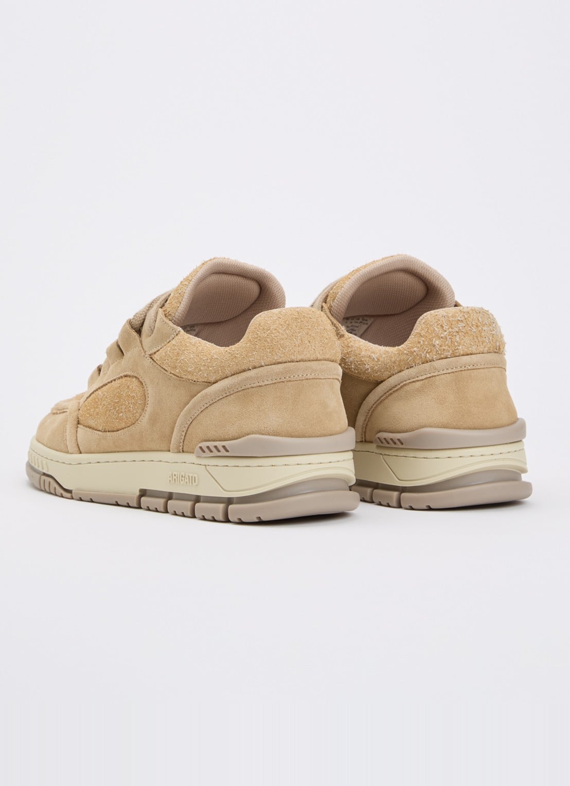 Axel Arigato Area Loop sneaker van suède - achterkant beige
