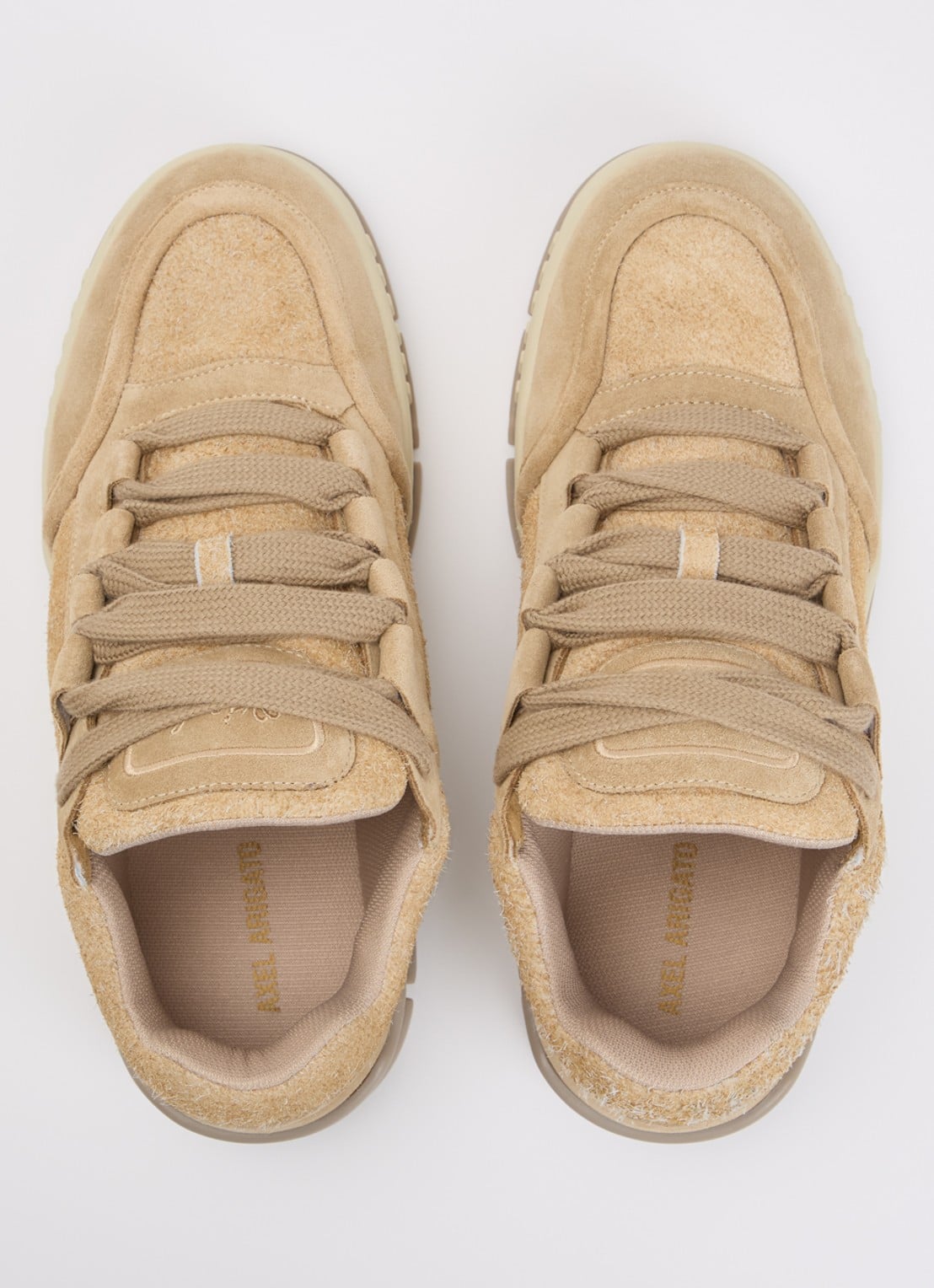 Axel Arigato Area Loop sneaker van suède - detail 5 beige