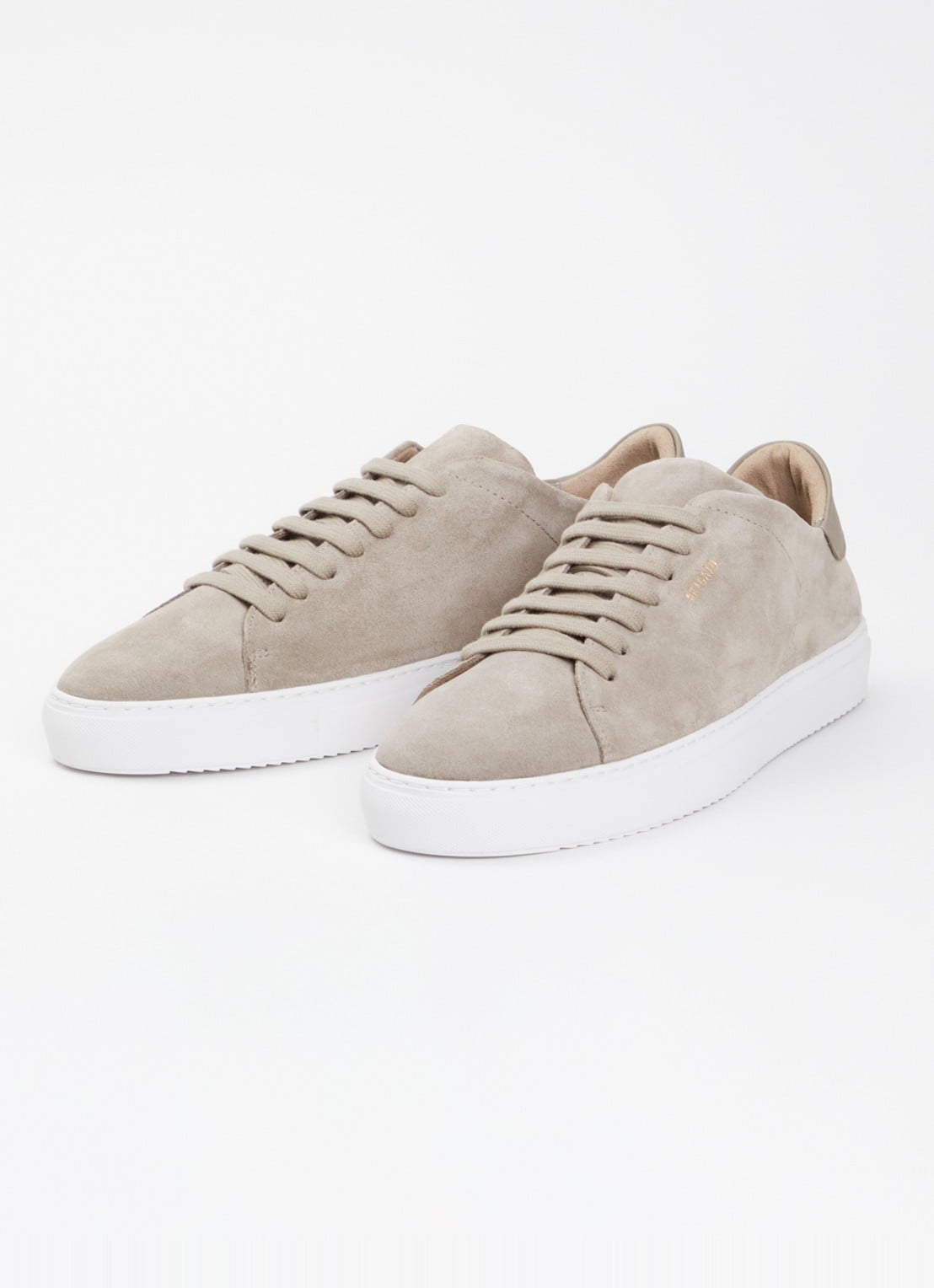 Axel Arigato Clean 90 sneaker van suède - detail donkerbeige