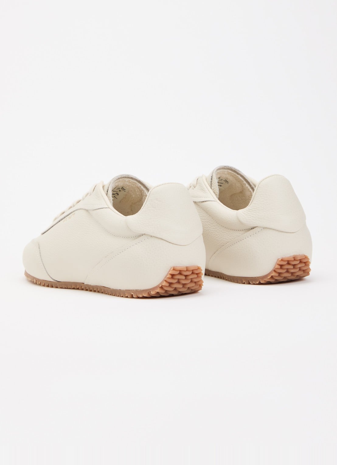 Axel Arigato Daze Runner sneaker van suède - achterkant 5 gebroken wit