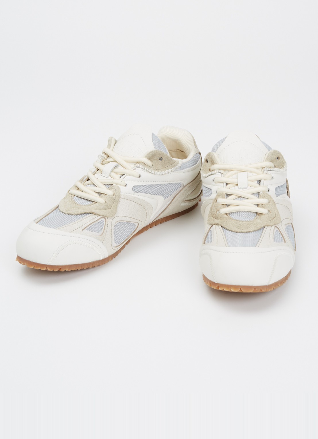 Axel Arigato Slow runner sneaker van leer met details van suède en nubuck - detail gebroken wit