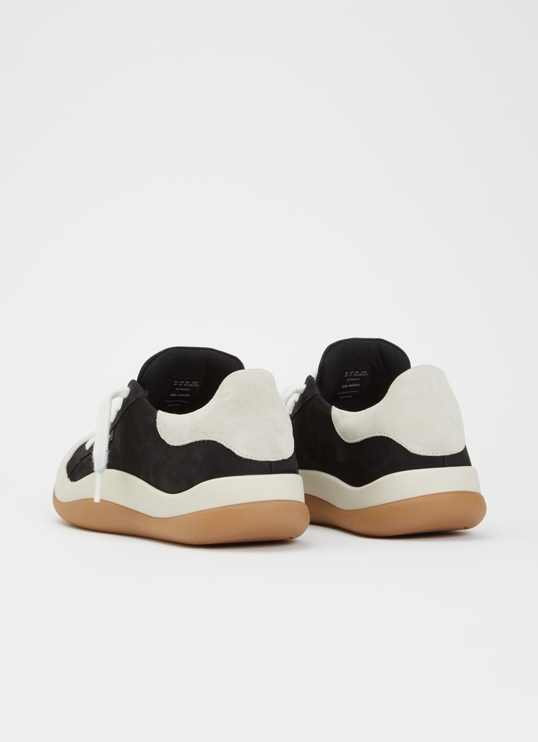 Axel Arigato Squish sneaker van nubuck met details van suéde  - achterkant zwart