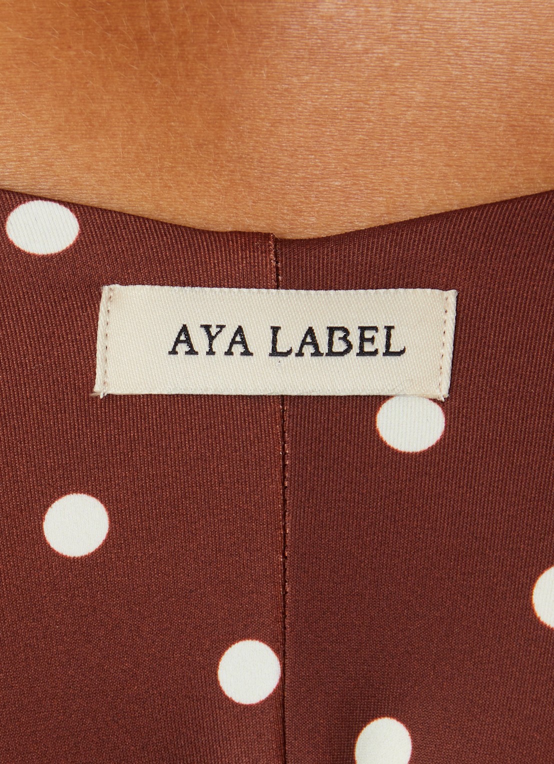 Aya Label The Aphrodite tanga bikinislip - detail 2 hazelnootbruin