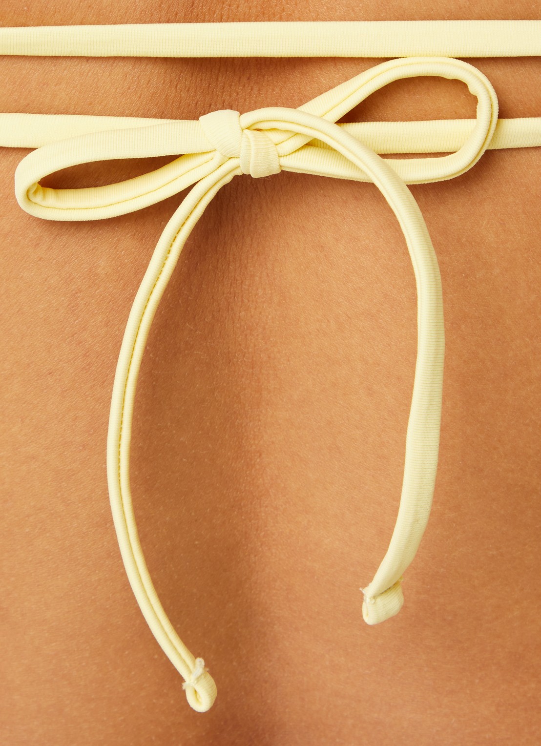 Aya Label The Clio balconette bikinitop met beugel en uitneembare vulling - detail 5 lichtgeel