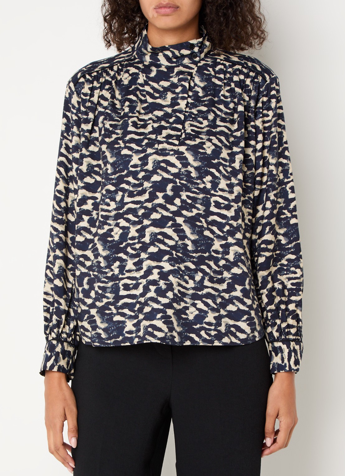ba&sh Alejandro tuniek met print - detail 2 donkerblauw