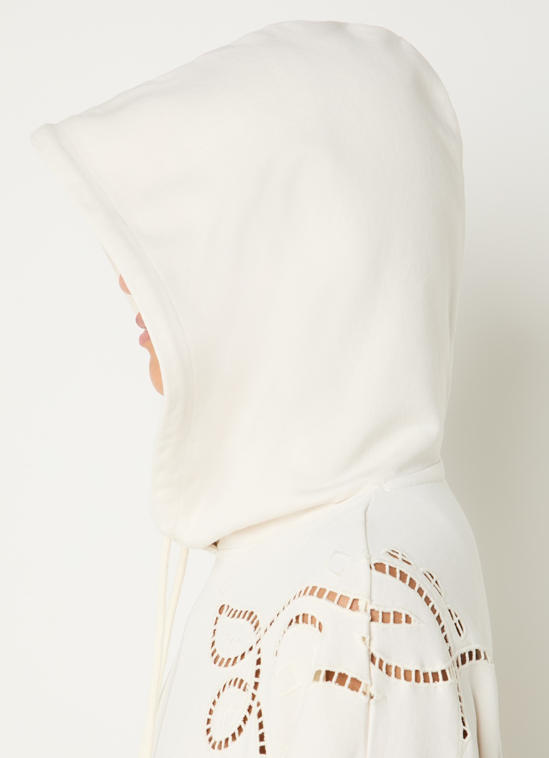 ba&sh Beni hoodie met opengewerkt dessin - detail 4 gebroken wit