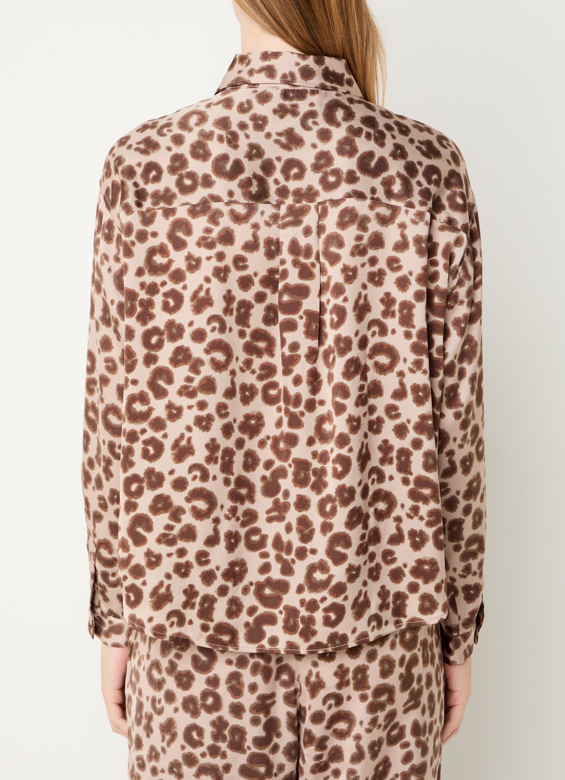 ba&sh Billie blouse met panterprint - achterkant beige