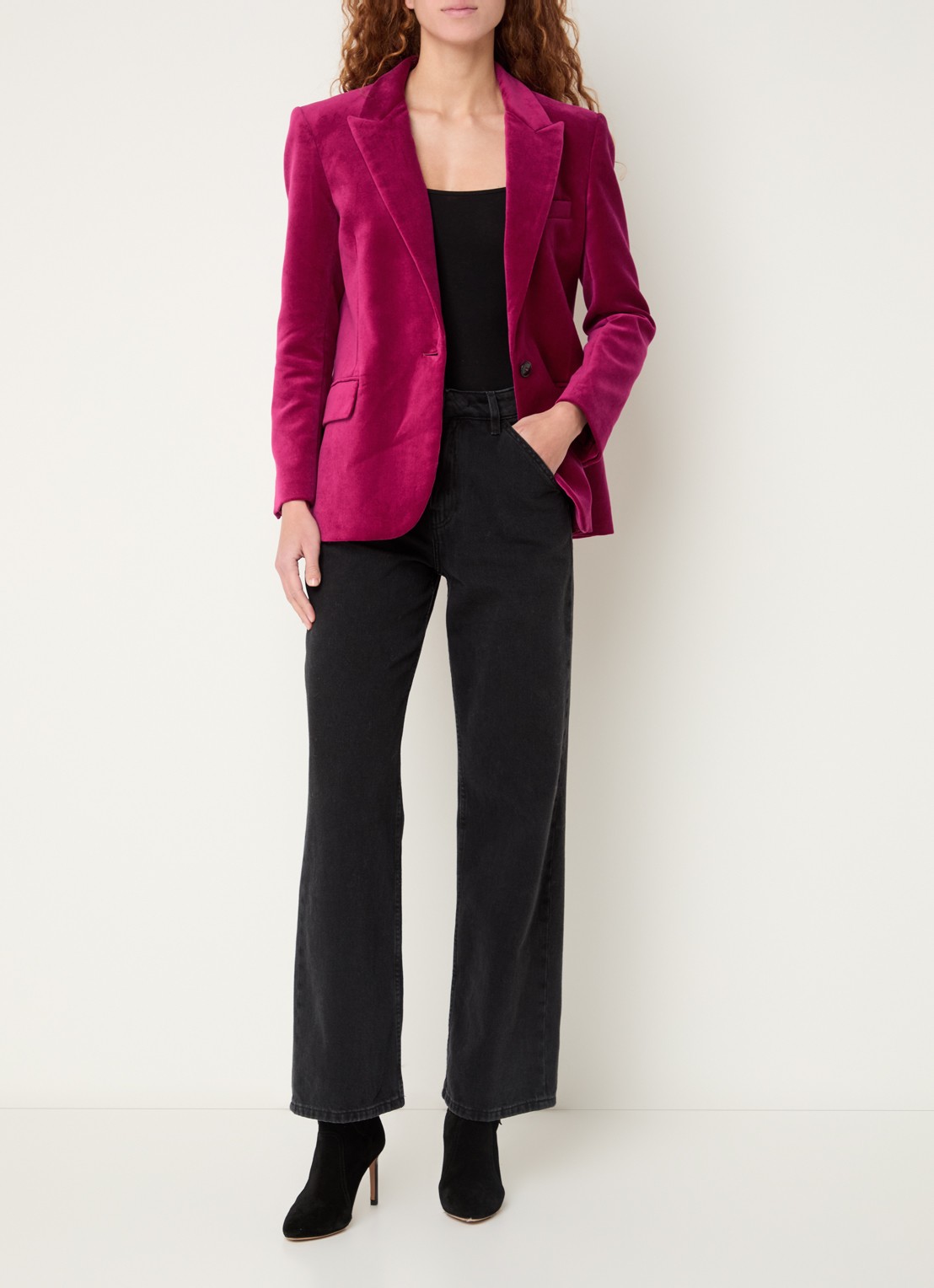 ba&sh Boop blazer van fluweel met klepzakken  - voorkant 2 fuchsia