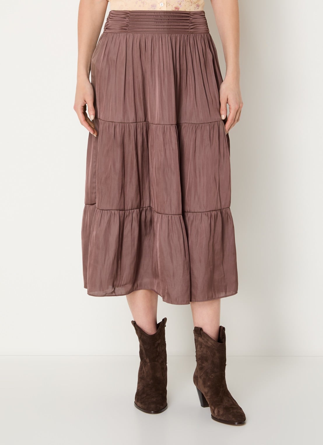 ba&sh Camyla midi rok van satijn - detail bruin