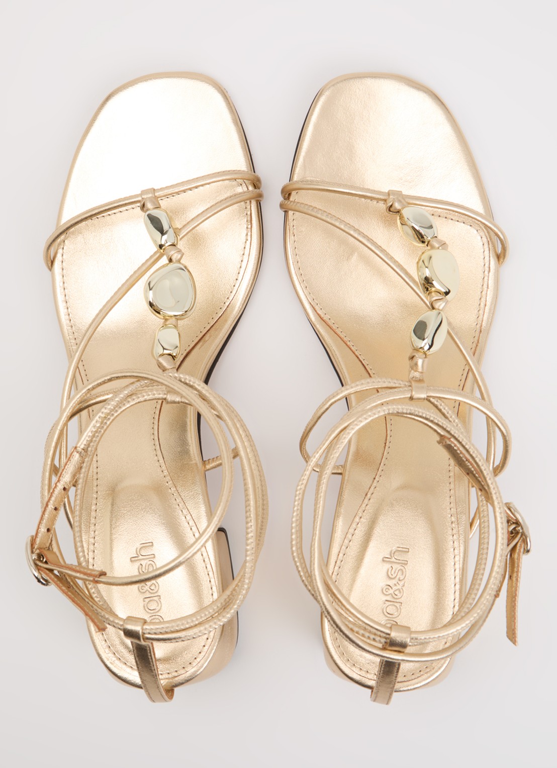 ba&sh Caya sandalette van lamsleer - detail 3 goud