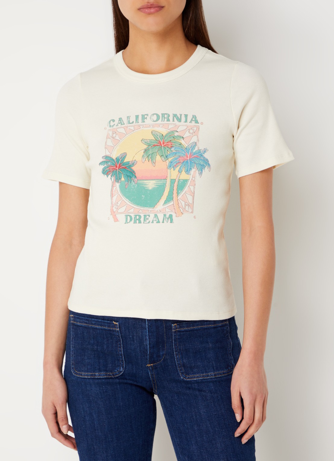 ba&sh Cerena T-shirt met ribstructuur en print - detail 4 creme