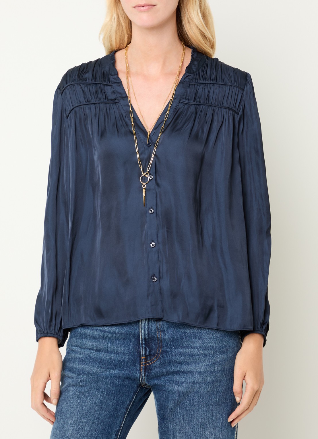 ba&sh Cessia blouse met ruches - detail 3 donkerblauw