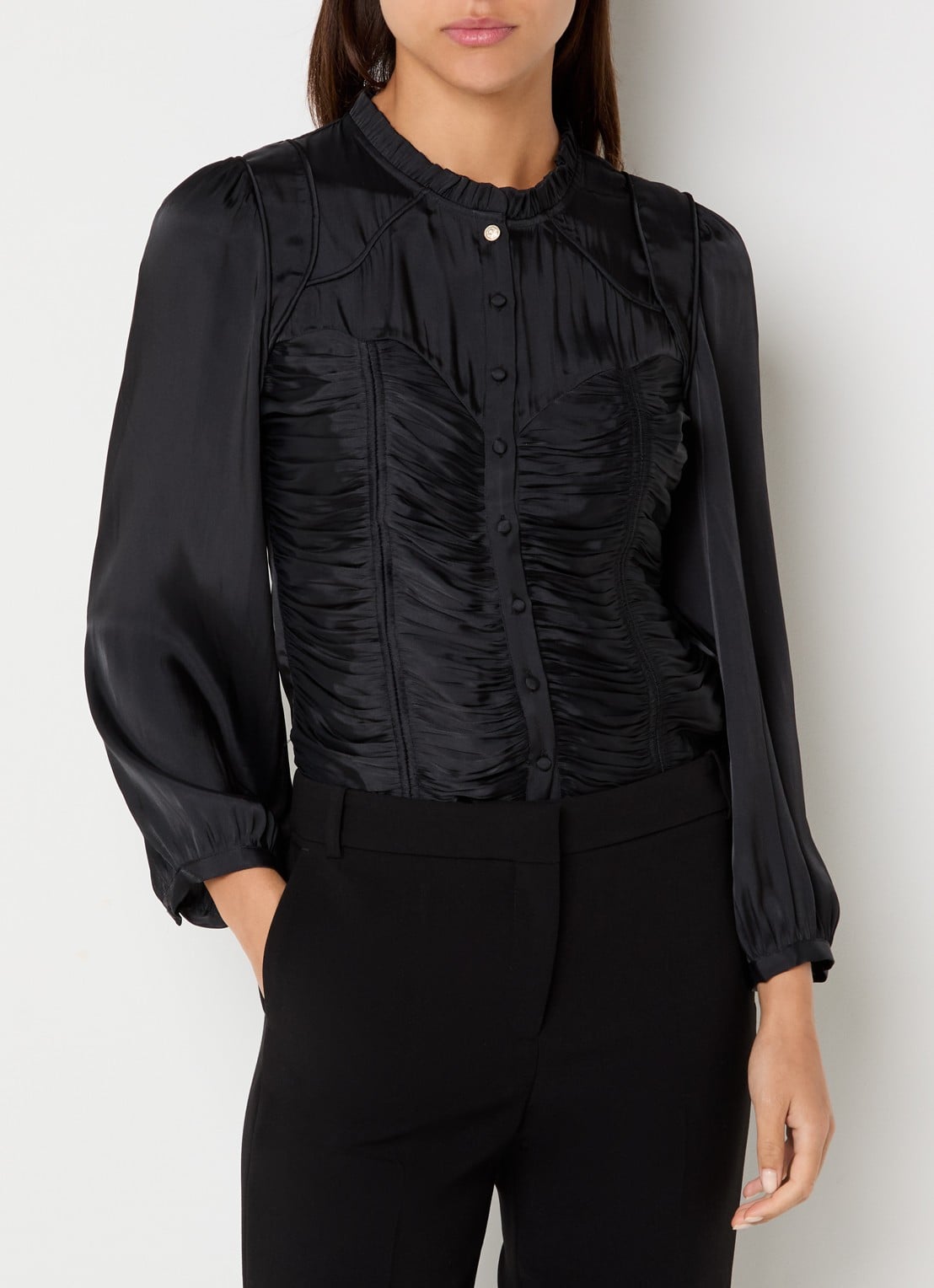 ba&sh Cimila blouse van satijn met smockwerk - detail 3 zwart