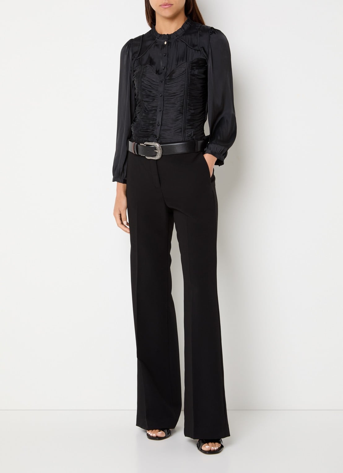 ba&sh Cimila blouse van satijn met smockwerk - voorkant 2 zwart