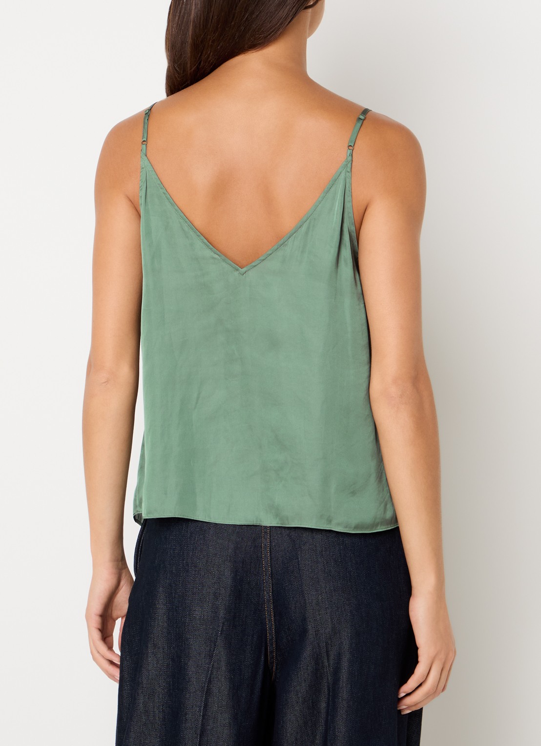ba&sh Clovis top met spaghetti bandjes en glanzende finish  - achterkant 4 khaki