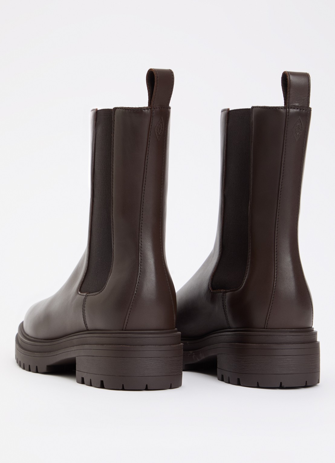 ba&sh Coda chelsea boot van leer - achterkant 2 donkerbruin
