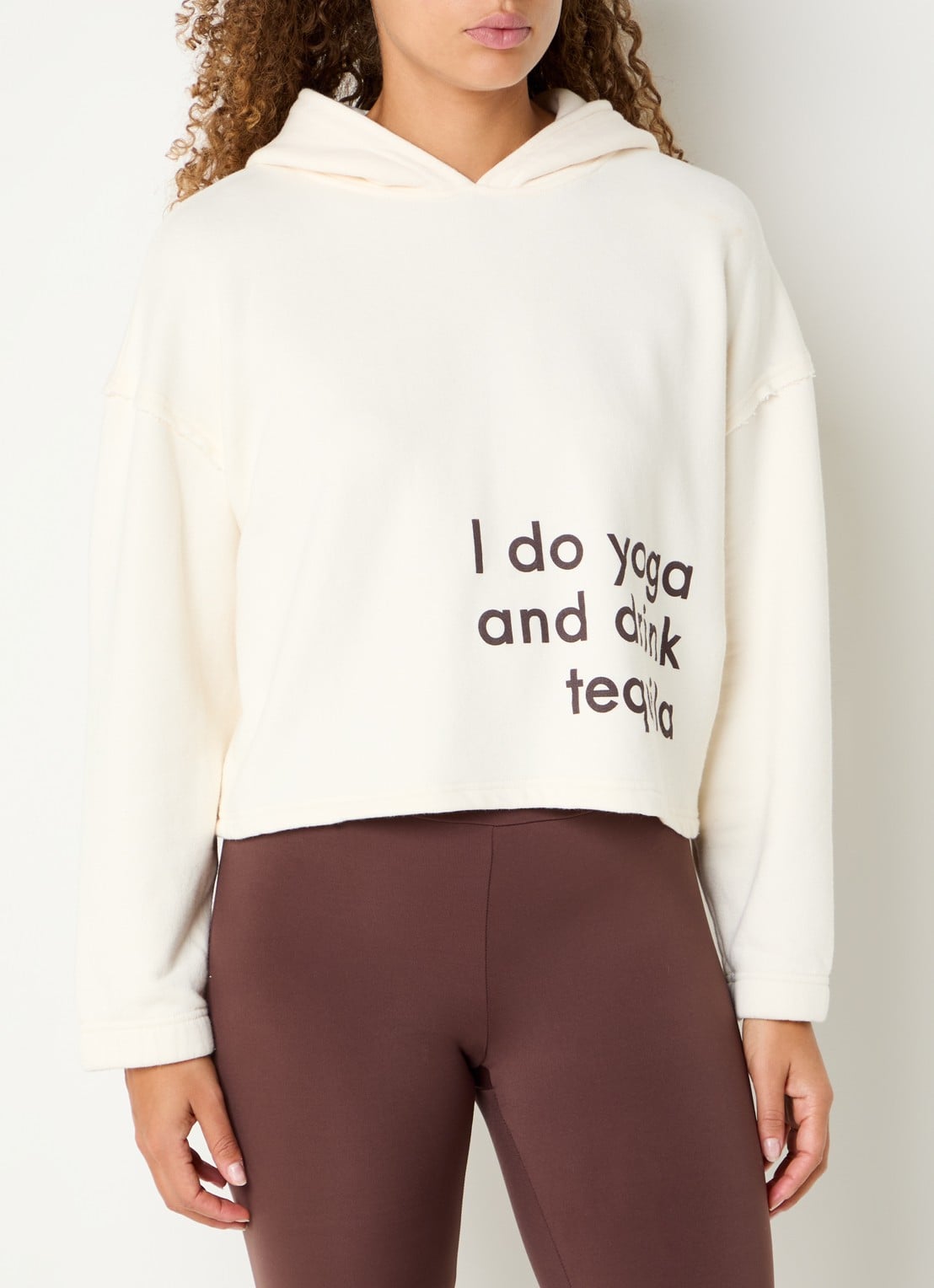 ba&sh Cropped hoodie met print - detail 4 gebroken wit