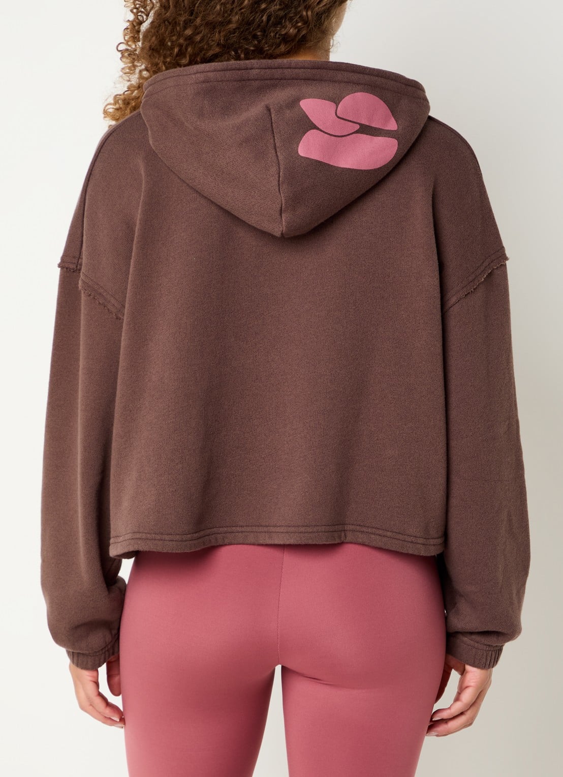 ba&sh Cropped hoodie met print - achterkant 3 bruin