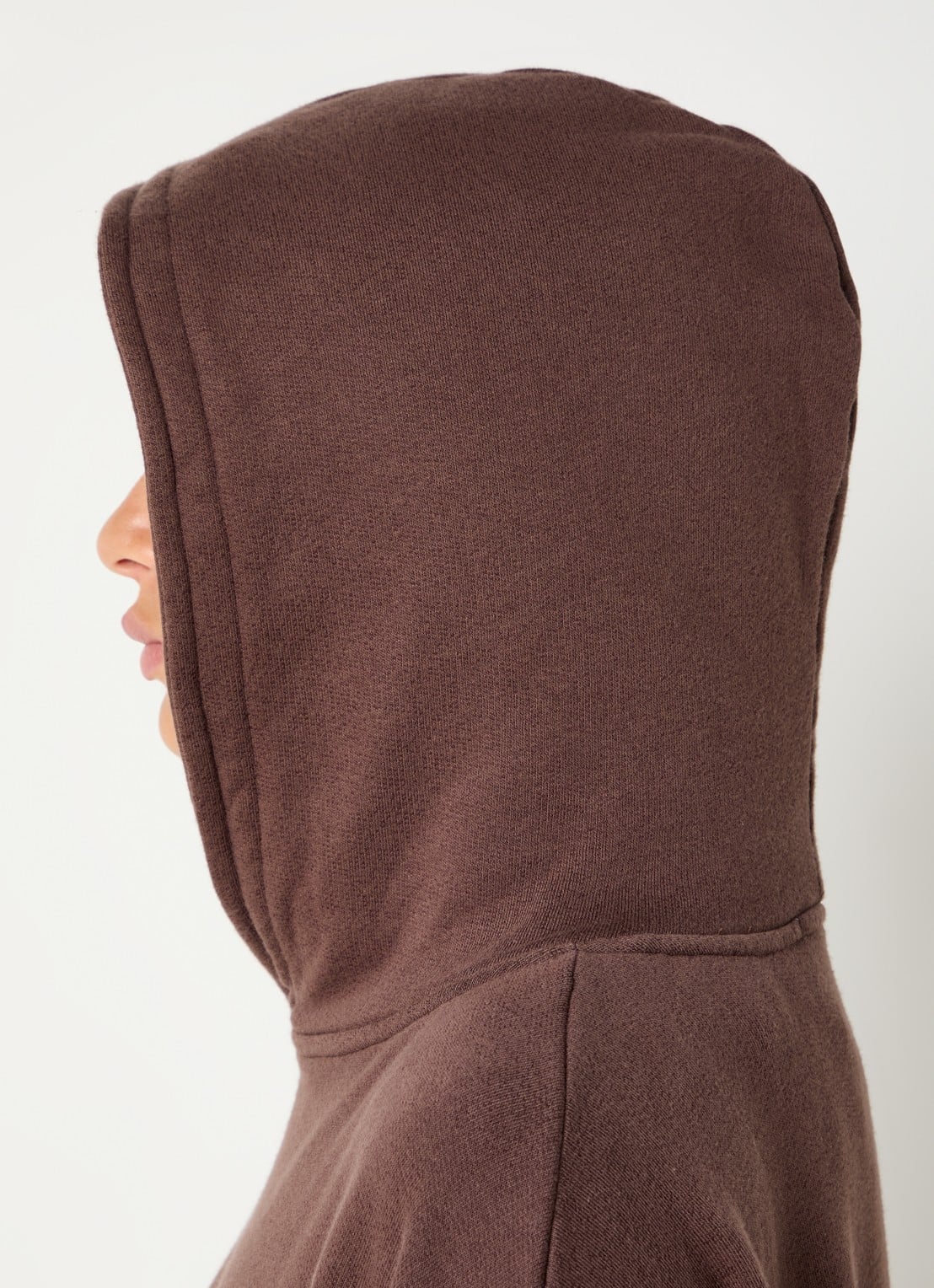 ba&sh Cropped hoodie met print - detail 5 bruin