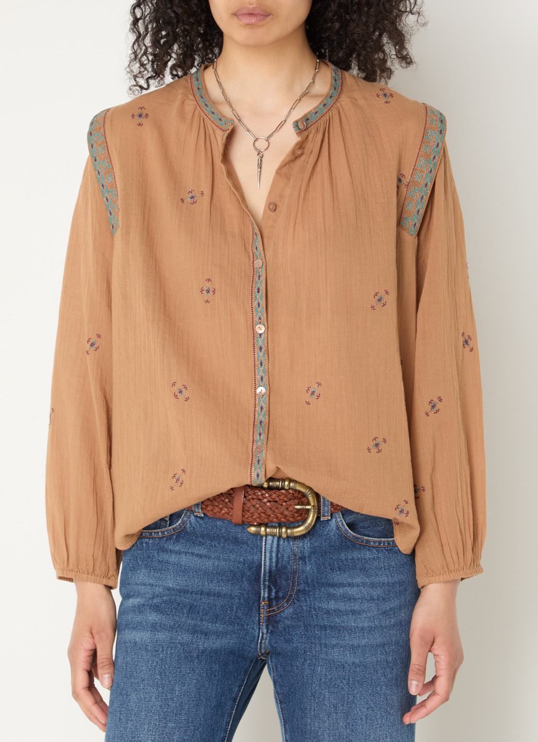 ba&sh Dalila blouse met borduring - detail 4 camel